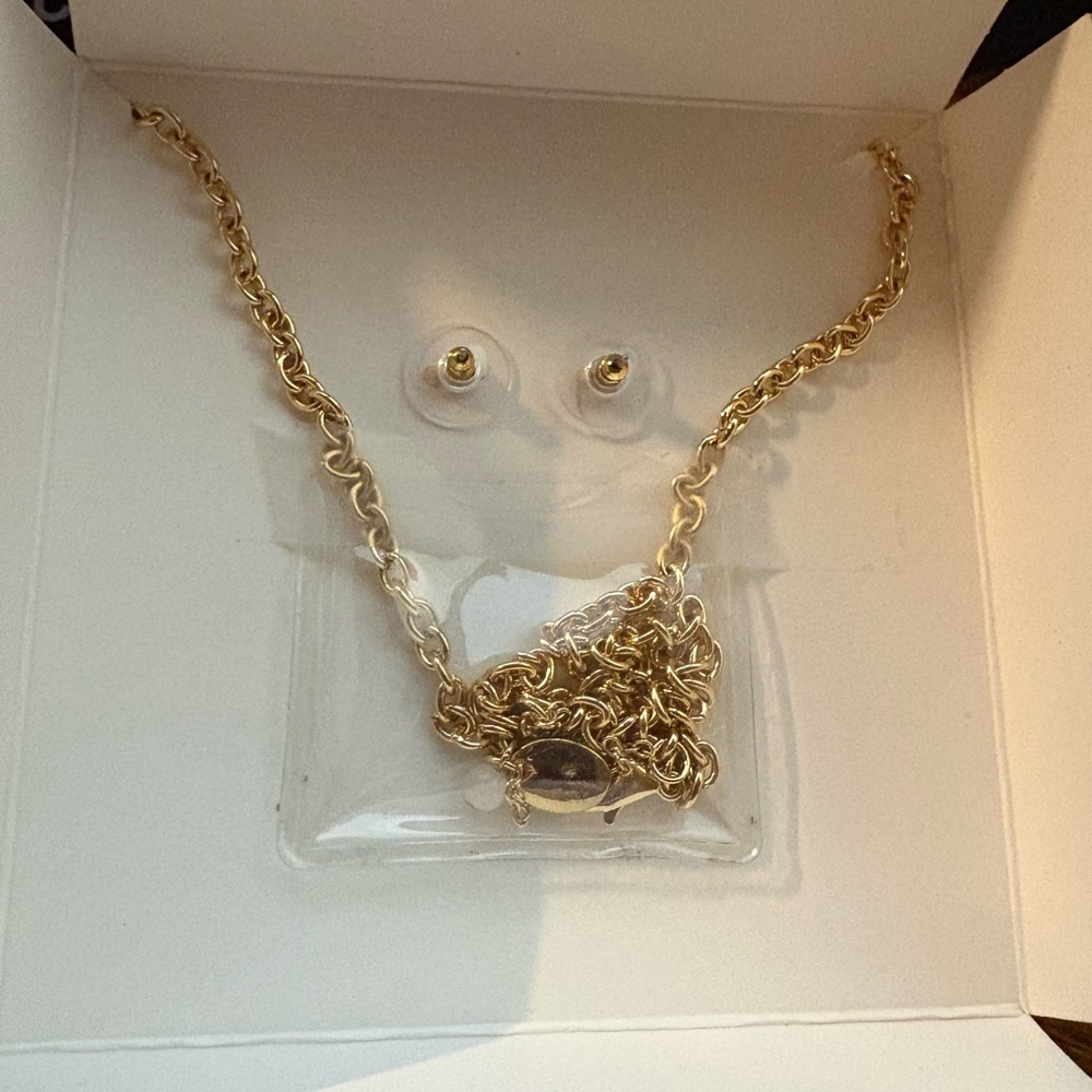 Juicy Couture Gold Heart Pendant Necklace with Multicolor Gem Accents - Picture 4 of 4